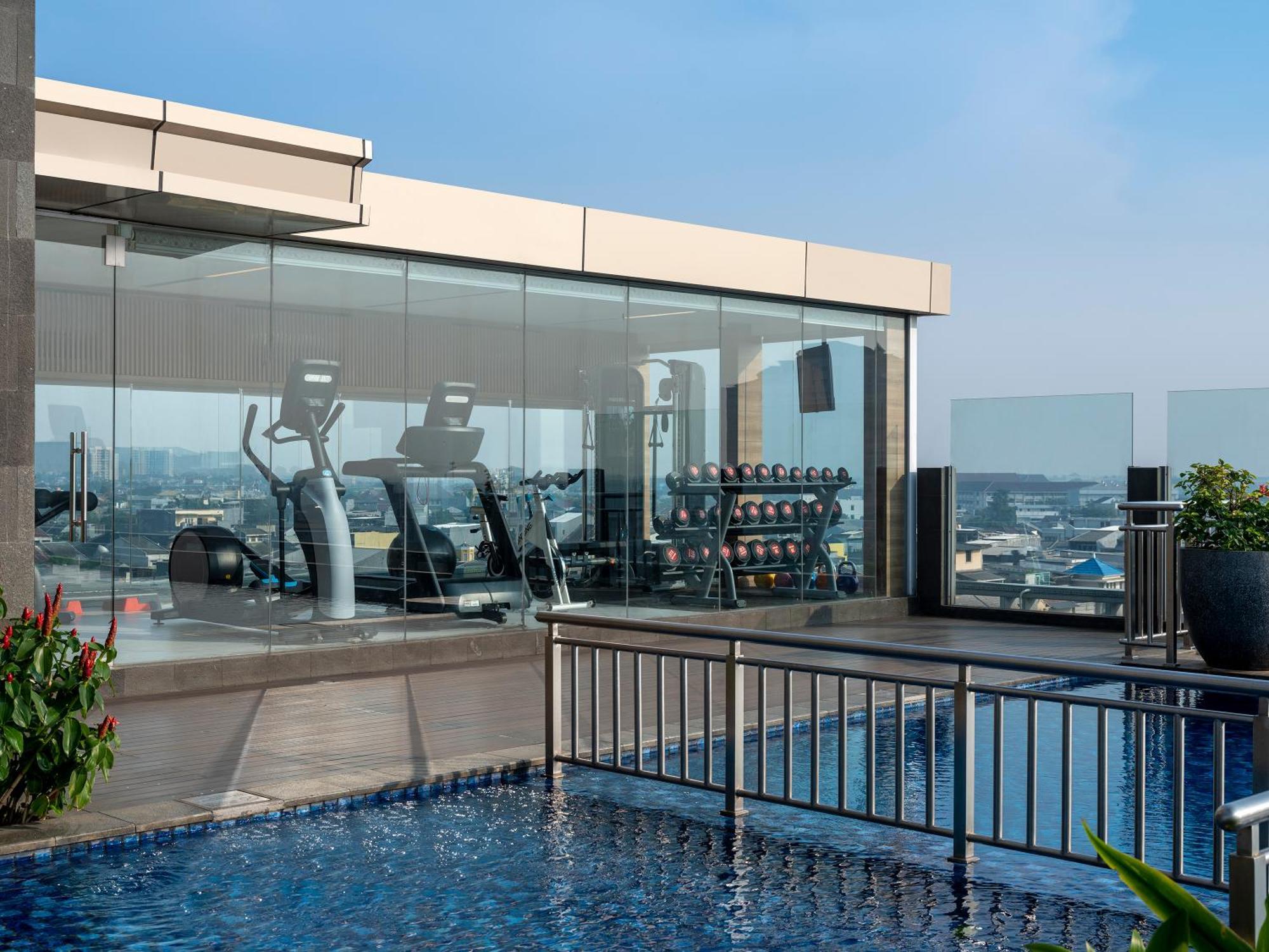 Hilton Garden Taman Palem 4*